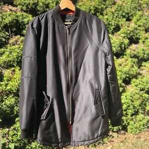 NWOT 🌟men’s long fit bomber jacket